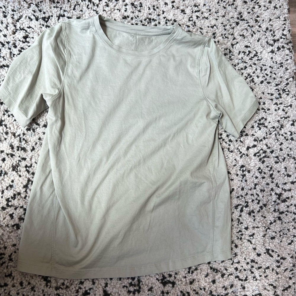 Lululemon short sleeve top